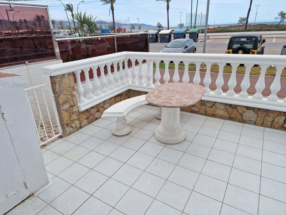Villa Promenade Terrace Емпуриабрава Екстериор снимка