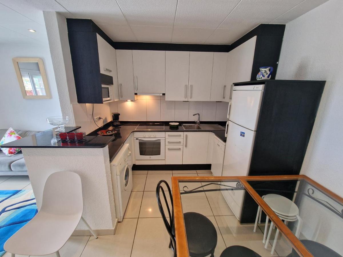 Villa Promenade Terrace Емпуриабрава Екстериор снимка