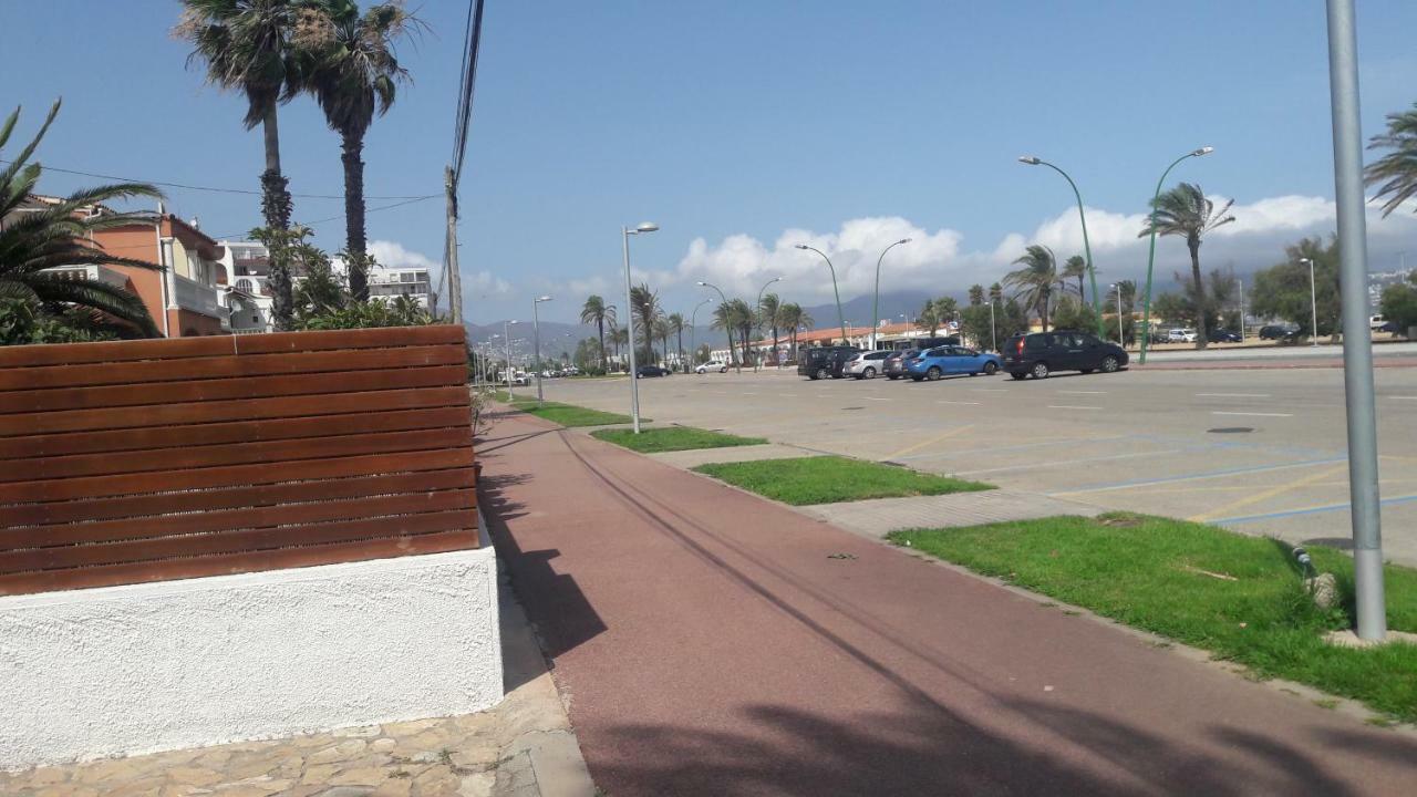 Villa Promenade Terrace Емпуриабрава Екстериор снимка